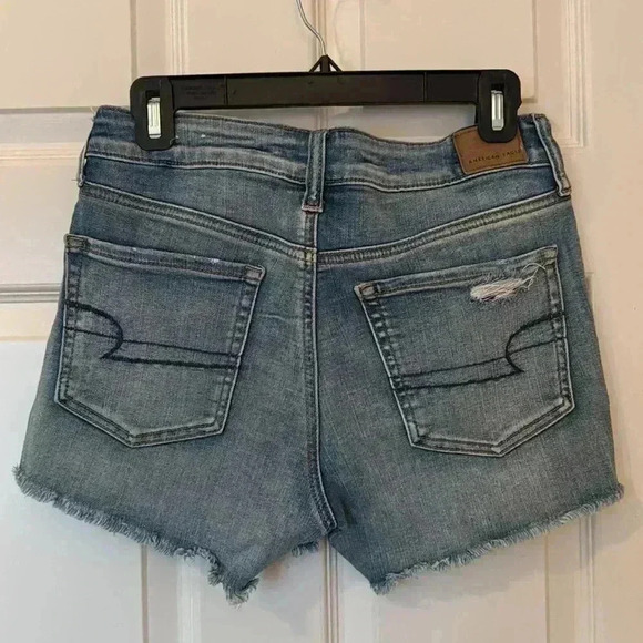 American Eagle Next Level Stretch Midi Shorts size 6 - Picture 2 of 7